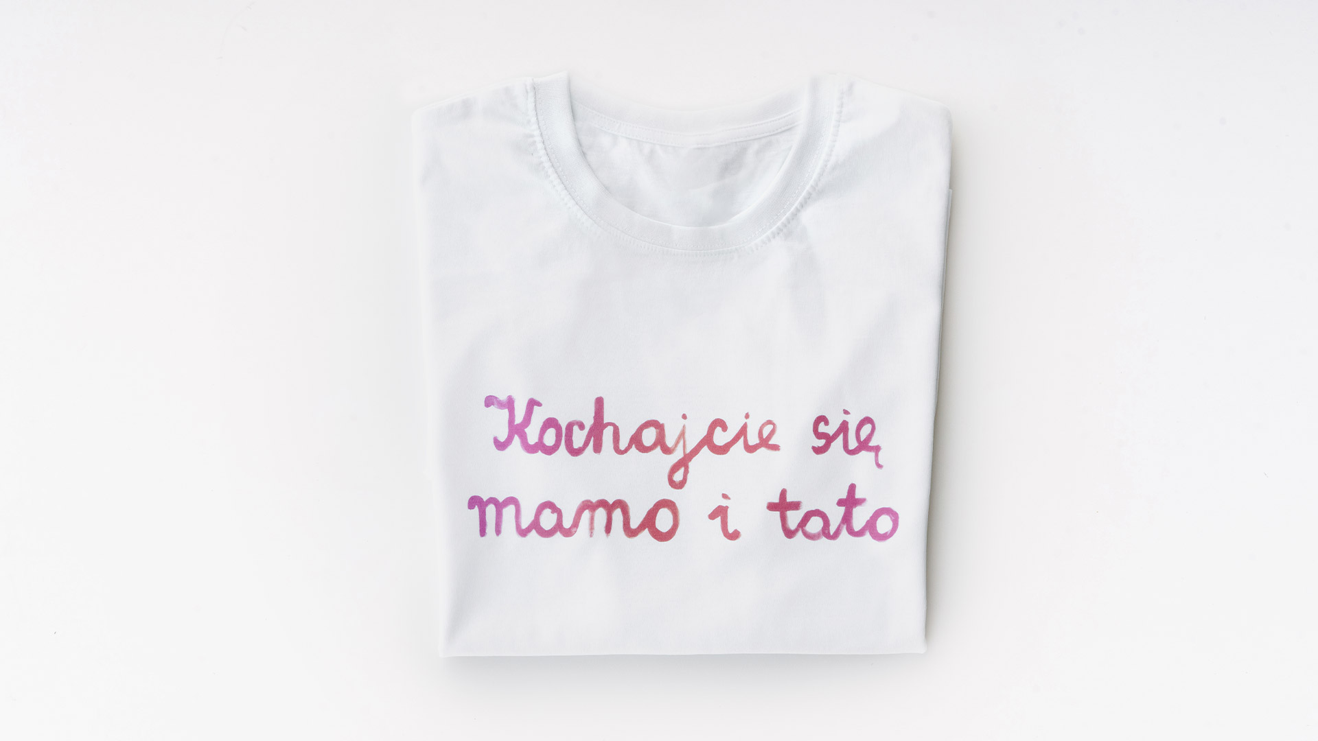 T-shirt dziecięcy &quot;Kochajcie się mamo i tato&quot;
