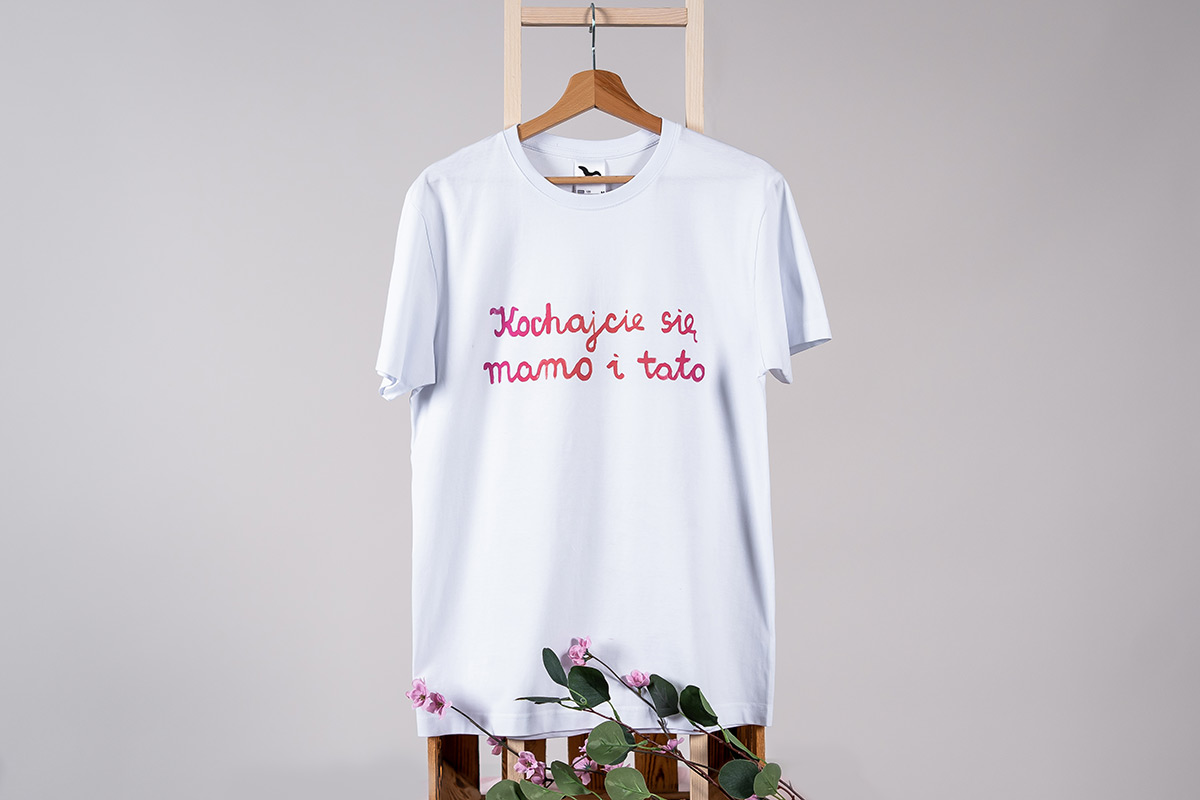 T-shirt damski &quot;Kochajcie się mamo i tato&quot;